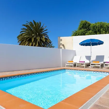 Titán Villa Tinguaton